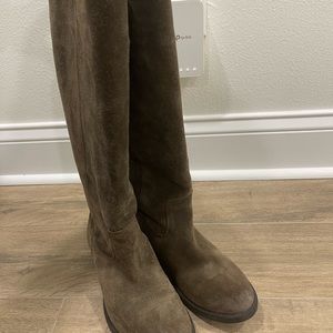 Flat suede tall boots